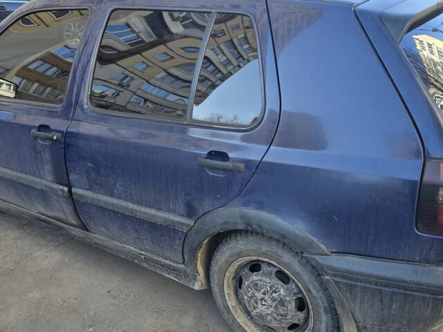 Синий Фольксваген Гольф, объемом двигателя 1.4 л и пробегом 243 тыс. км за 1700 $, фото 1 на Automoto.ua