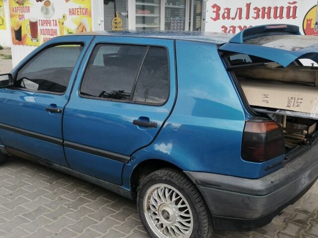 Синій Фольксваген Гольф, об'ємом двигуна 1.8 л та пробігом 350 тис. км за 2500 $, фото 1 на Automoto.ua