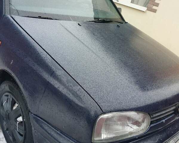 Синий Фольксваген Гольф, объемом двигателя 0 л и пробегом 357 тыс. км за 520 $, фото 1 на Automoto.ua