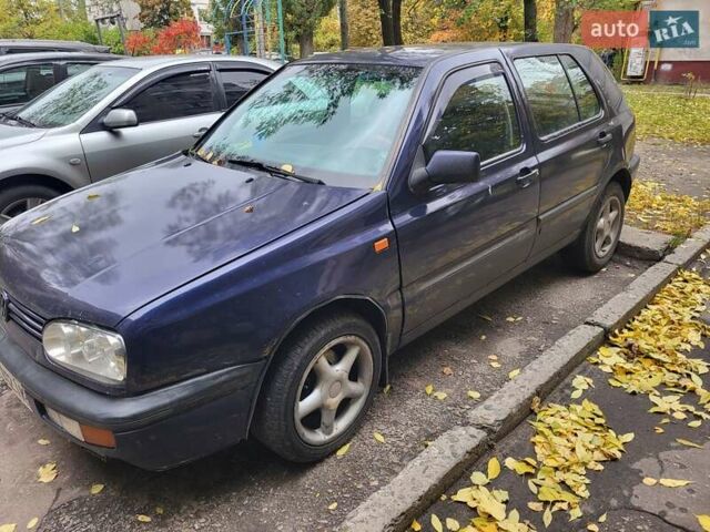 Синій Фольксваген Гольф, об'ємом двигуна 1.9 л та пробігом 250 тис. км за 2600 $, фото 1 на Automoto.ua