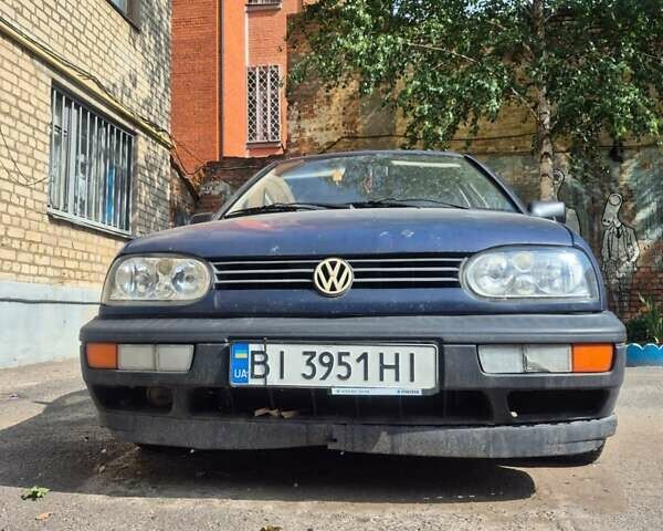 Синій Фольксваген Гольф, об'ємом двигуна 1.9 л та пробігом 250 тис. км за 2100 $, фото 1 на Automoto.ua