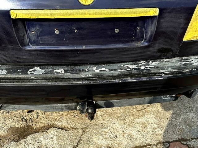 Синий Фольксваген Гольф, объемом двигателя 1.6 л и пробегом 288 тыс. км за 2000 $, фото 1 на Automoto.ua