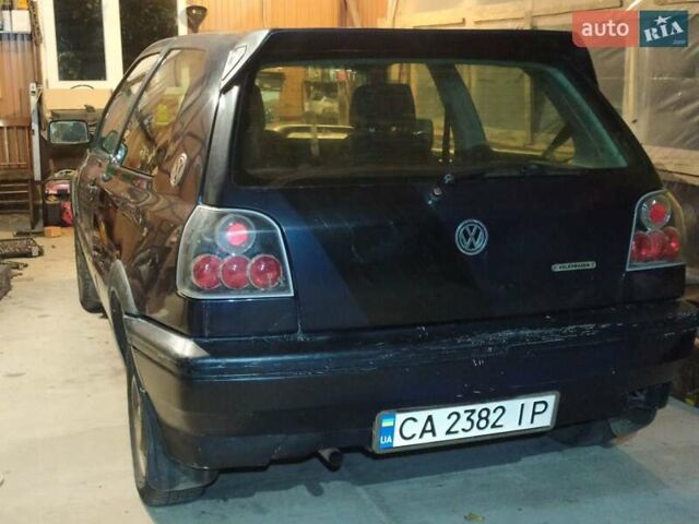 Синий Фольксваген Гольф, объемом двигателя 1.6 л и пробегом 130 тыс. км за 2200 $, фото 1 на Automoto.ua