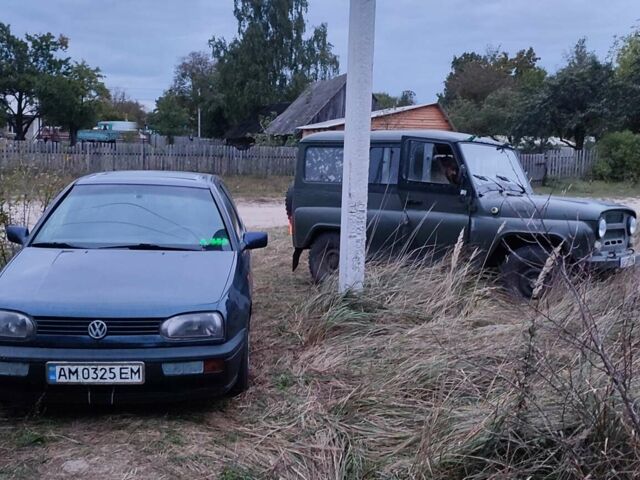 Синий Фольксваген Гольф, объемом двигателя 1.9 л и пробегом 290 тыс. км за 2800 $, фото 1 на Automoto.ua