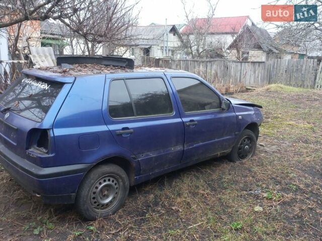 Синий Фольксваген Гольф, объемом двигателя 1.6 л и пробегом 50 тыс. км за 600 $, фото 1 на Automoto.ua