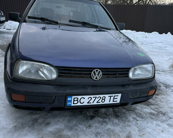 Синий Фольксваген Гольф, объемом двигателя 1.6 л и пробегом 270 тыс. км за 1400 $, фото 1 на Automoto.ua