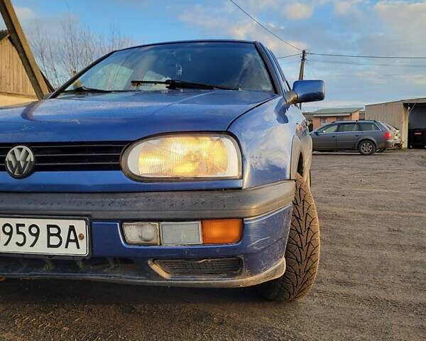 Синій Фольксваген Гольф, об'ємом двигуна 1.9 л та пробігом 120 тис. км за 2450 $, фото 1 на Automoto.ua