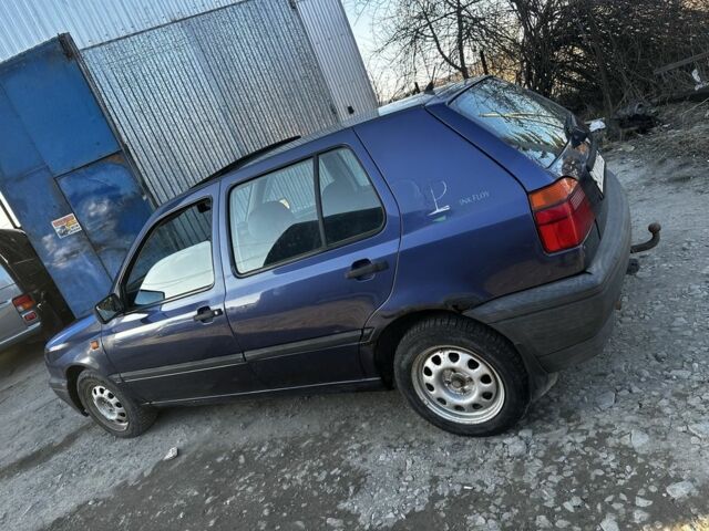 Синій Фольксваген Гольф, об'ємом двигуна 1.6 л та пробігом 233 тис. км за 1000 $, фото 1 на Automoto.ua