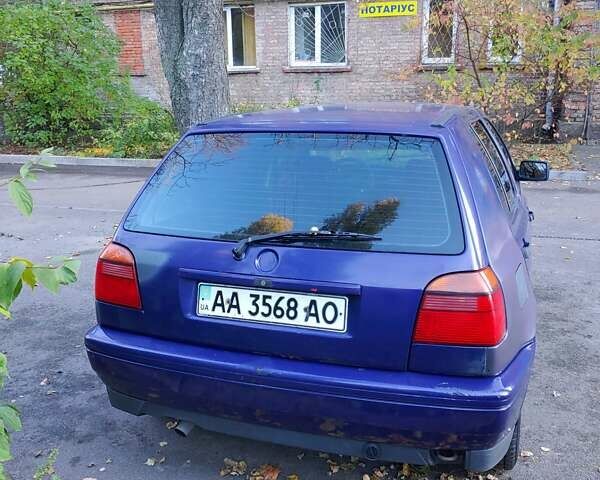 Синий Фольксваген Гольф, объемом двигателя 1.78 л и пробегом 320 тыс. км за 2300 $, фото 1 на Automoto.ua