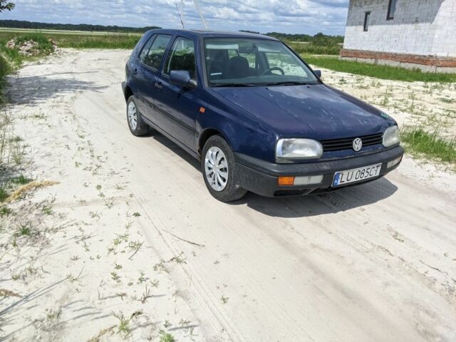 Синій Фольксваген Гольф, об'ємом двигуна 1.6 л та пробігом 250 тис. км за 750 $, фото 1 на Automoto.ua