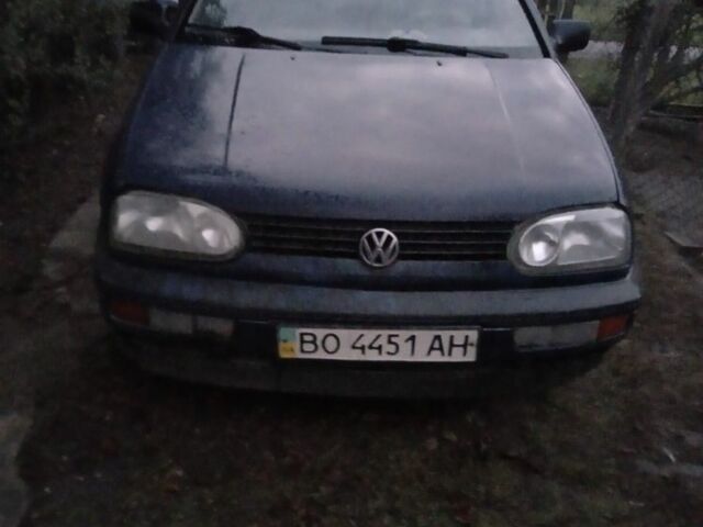 Синий Фольксваген Гольф, объемом двигателя 1.6 л и пробегом 350 тыс. км за 1400 $, фото 1 на Automoto.ua