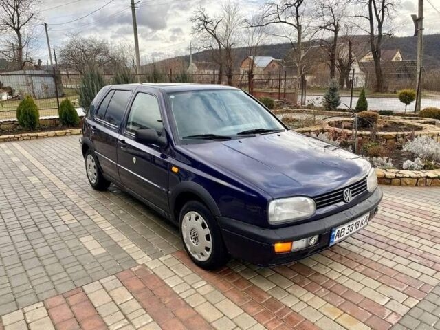 Синій Фольксваген Гольф, об'ємом двигуна 1.6 л та пробігом 164 тис. км за 1900 $, фото 1 на Automoto.ua