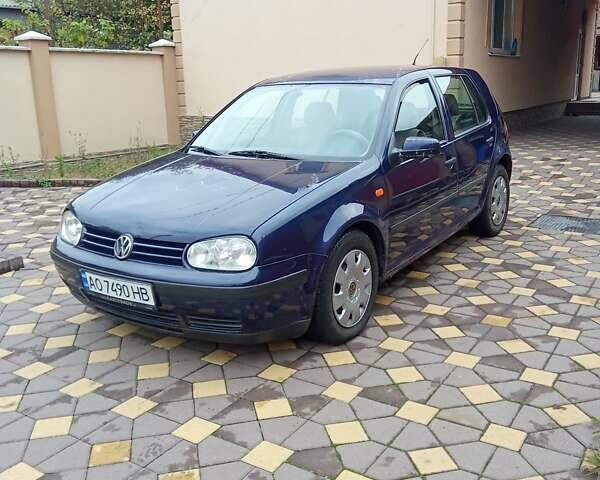 Синий Фольксваген Гольф, объемом двигателя 1.6 л и пробегом 346 тыс. км за 2300 $, фото 1 на Automoto.ua