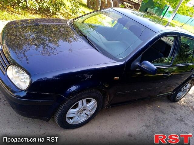 Синий Фольксваген Гольф, объемом двигателя 1.6 л и пробегом 291 тыс. км за 3600 $, фото 1 на Automoto.ua