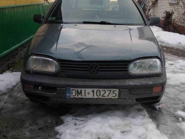 Синий Фольксваген Гольф, объемом двигателя 1 л и пробегом 3 тыс. км за 750 $, фото 1 на Automoto.ua