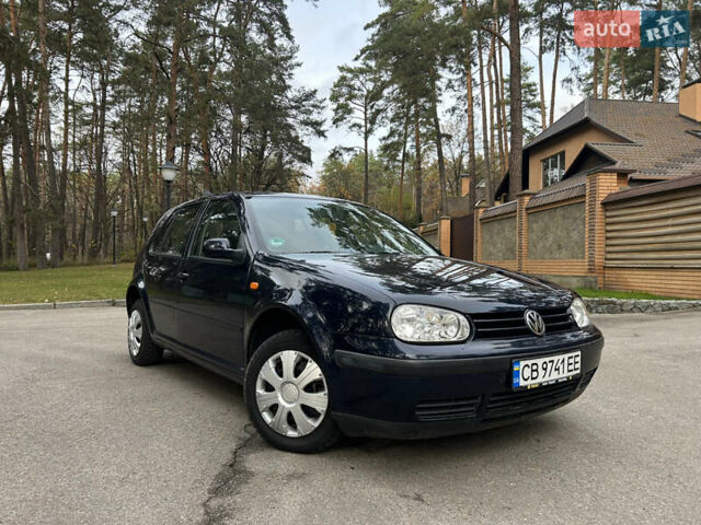 Синій Фольксваген Гольф, об'ємом двигуна 1.39 л та пробігом 218 тис. км за 3650 $, фото 1 на Automoto.ua