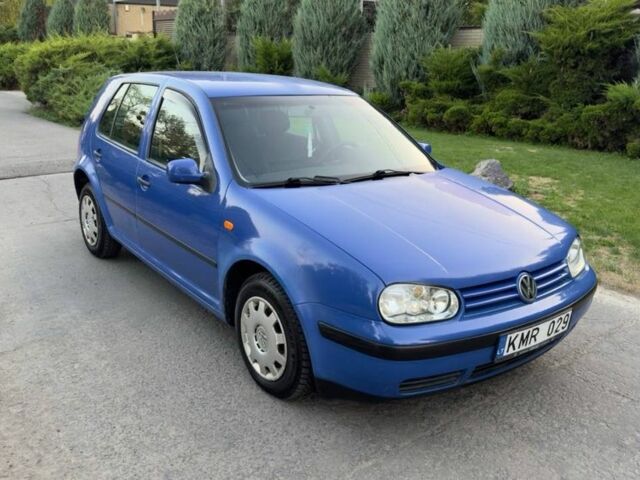 Синий Фольксваген Гольф, объемом двигателя 0 л и пробегом 250 тыс. км за 1687 $, фото 1 на Automoto.ua