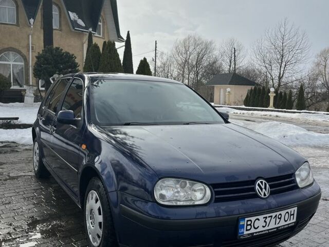 Синий Фольксваген Гольф, объемом двигателя 1.4 л и пробегом 255 тыс. км за 3450 $, фото 1 на Automoto.ua