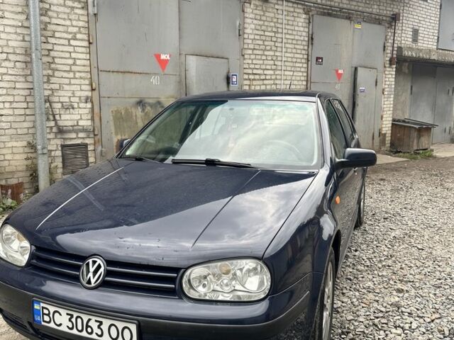 Синий Фольксваген Гольф, объемом двигателя 1.6 л и пробегом 283 тыс. км за 3500 $, фото 1 на Automoto.ua