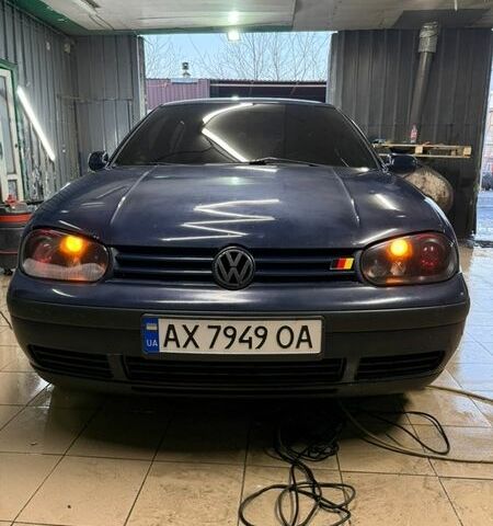 Синий Фольксваген Гольф, объемом двигателя 1.6 л и пробегом 314 тыс. км за 5000 $, фото 1 на Automoto.ua