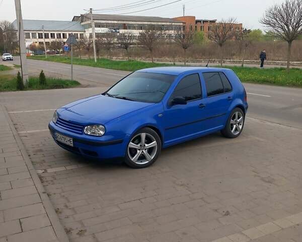 Синий Фольксваген Гольф, объемом двигателя 1.9 л и пробегом 400 тыс. км за 3500 $, фото 1 на Automoto.ua