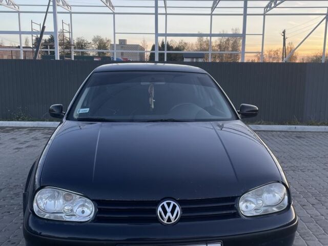 Синий Фольксваген Гольф, объемом двигателя 1.9 л и пробегом 340 тыс. км за 2500 $, фото 1 на Automoto.ua