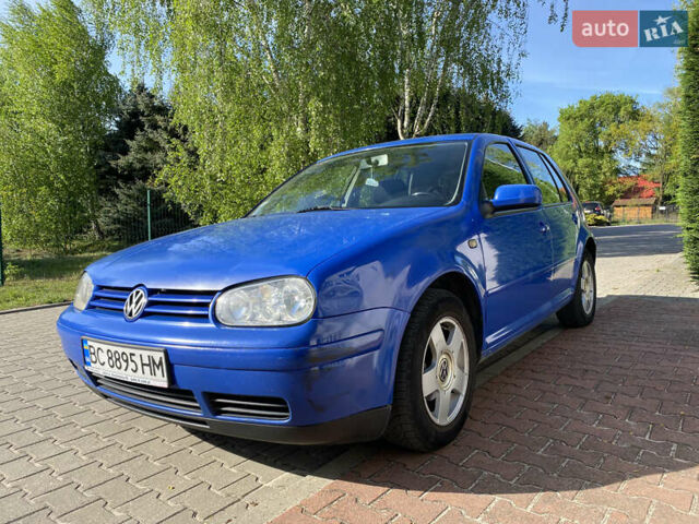 Синий Фольксваген Гольф, объемом двигателя 1.6 л и пробегом 320 тыс. км за 3600 $, фото 1 на Automoto.ua