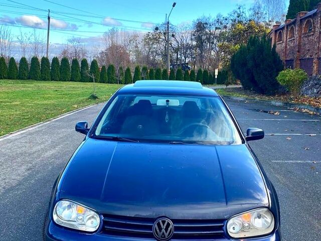 Синий Фольксваген Гольф, объемом двигателя 1.4 л и пробегом 403 тыс. км за 2450 $, фото 1 на Automoto.ua