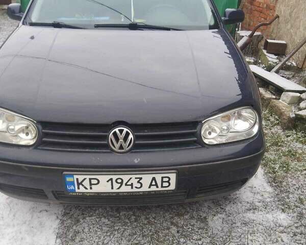 Синий Фольксваген Гольф, объемом двигателя 1.6 л и пробегом 200 тыс. км за 4000 $, фото 1 на Automoto.ua