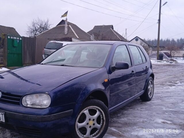 Синій Фольксваген Гольф, об'ємом двигуна 1.6 л та пробігом 238 тис. км за 1700 $, фото 1 на Automoto.ua