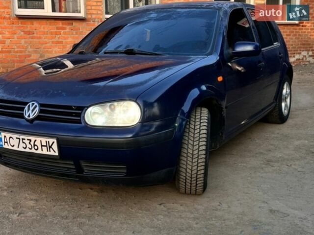 Синий Фольксваген Гольф, объемом двигателя 1.39 л и пробегом 291 тыс. км за 2999 $, фото 1 на Automoto.ua