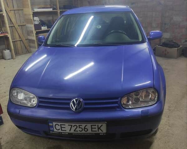 Синий Фольксваген Гольф, объемом двигателя 1.6 л и пробегом 330 тыс. км за 3200 $, фото 1 на Automoto.ua