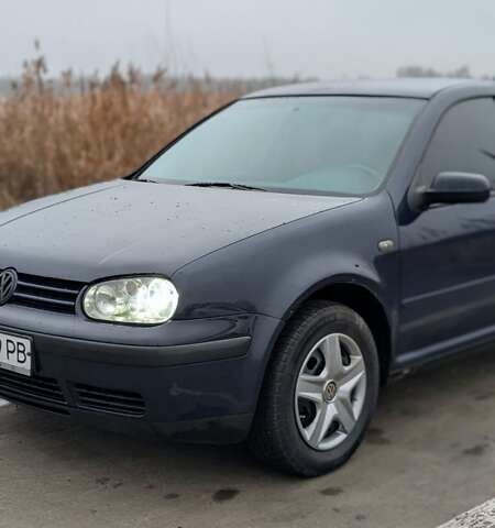 Синий Фольксваген Гольф, объемом двигателя 1.9 л и пробегом 493 тыс. км за 2700 $, фото 1 на Automoto.ua