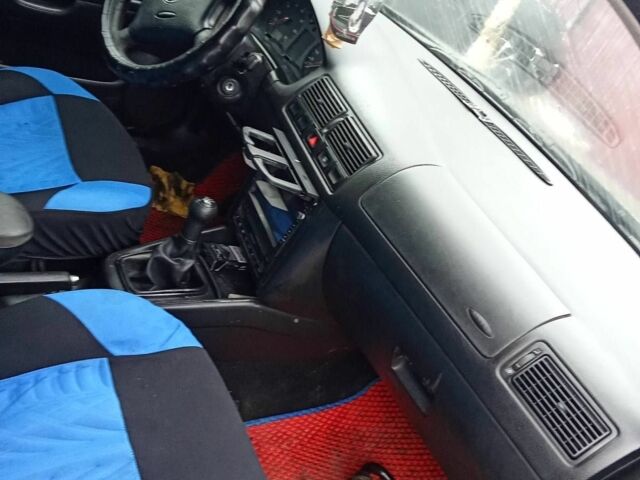 Синий Фольксваген Гольф, объемом двигателя 1.4 л и пробегом 90 тыс. км за 618 $, фото 1 на Automoto.ua