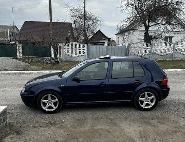 Синій Фольксваген Гольф, об'ємом двигуна 1.6 л та пробігом 410 тис. км за 3600 $, фото 1 на Automoto.ua
