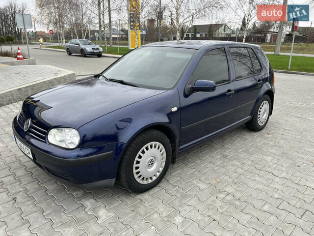 Синий Фольксваген Гольф, объемом двигателя 1.9 л и пробегом 231 тыс. км за 4550 $, фото 1 на Automoto.ua