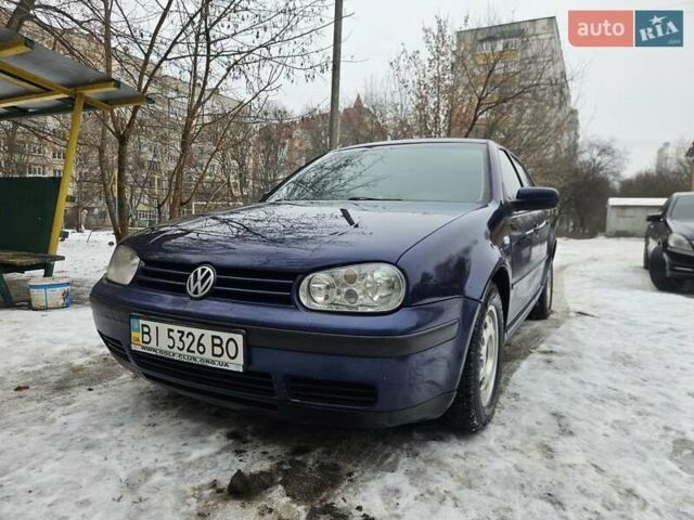 Синий Фольксваген Гольф, объемом двигателя 1.39 л и пробегом 284 тыс. км за 3500 $, фото 1 на Automoto.ua
