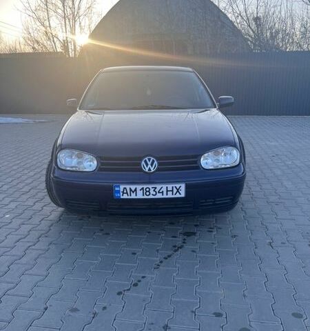 Синий Фольксваген Гольф, объемом двигателя 1.6 л и пробегом 315 тыс. км за 3000 $, фото 1 на Automoto.ua