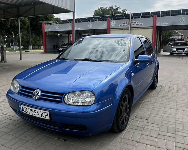 Синій Фольксваген Гольф, об'ємом двигуна 1.6 л та пробігом 235 тис. км за 4400 $, фото 1 на Automoto.ua