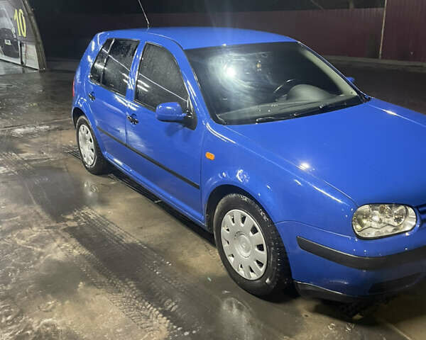 Синій Фольксваген Гольф, об'ємом двигуна 1.39 л та пробігом 320 тис. км за 2500 $, фото 1 на Automoto.ua