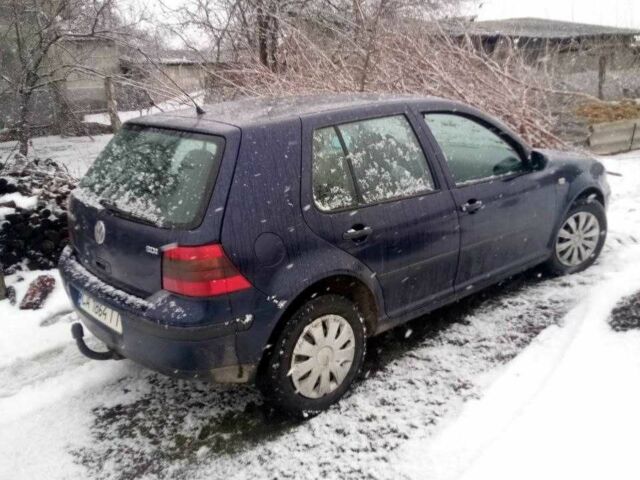 Синий Фольксваген Гольф, объемом двигателя 1.9 л и пробегом 320 тыс. км за 1277 $, фото 1 на Automoto.ua