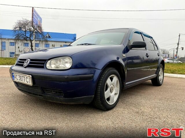 Синий Фольксваген Гольф, объемом двигателя 1.4 л и пробегом 331 тыс. км за 2500 $, фото 1 на Automoto.ua