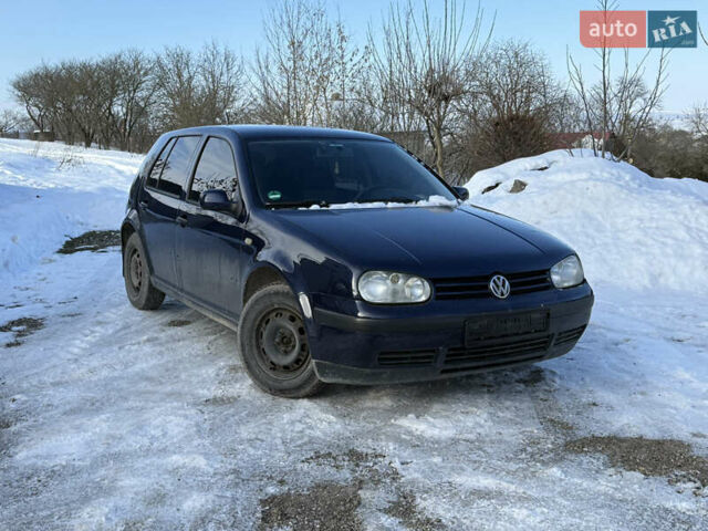 Синий Фольксваген Гольф, объемом двигателя 1.39 л и пробегом 200 тыс. км за 3100 $, фото 1 на Automoto.ua