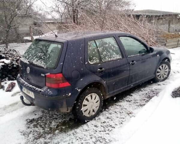 Синий Фольксваген Гольф, объемом двигателя 1.9 л и пробегом 320 тыс. км за 2500 $, фото 1 на Automoto.ua