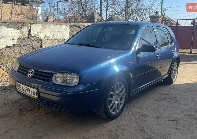 Синий Фольксваген Гольф, объемом двигателя 1.9 л и пробегом 269 тыс. км за 3300 $, фото 1 на Automoto.ua