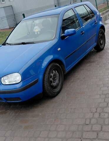 Синий Фольксваген Гольф, объемом двигателя 1.4 л и пробегом 276 тыс. км за 4500 $, фото 1 на Automoto.ua