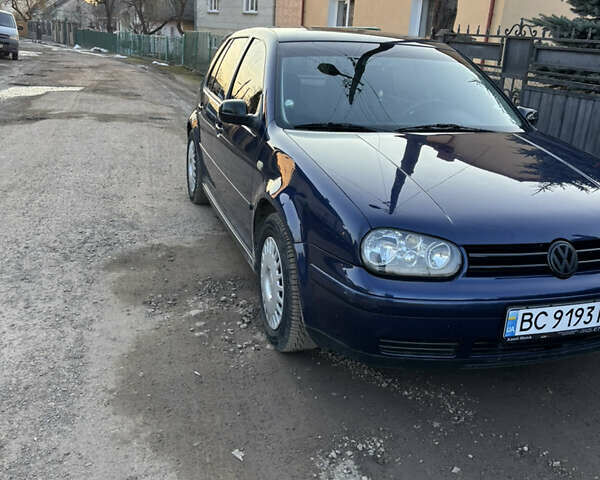 Синий Фольксваген Гольф, объемом двигателя 1.39 л и пробегом 224 тыс. км за 3300 $, фото 1 на Automoto.ua