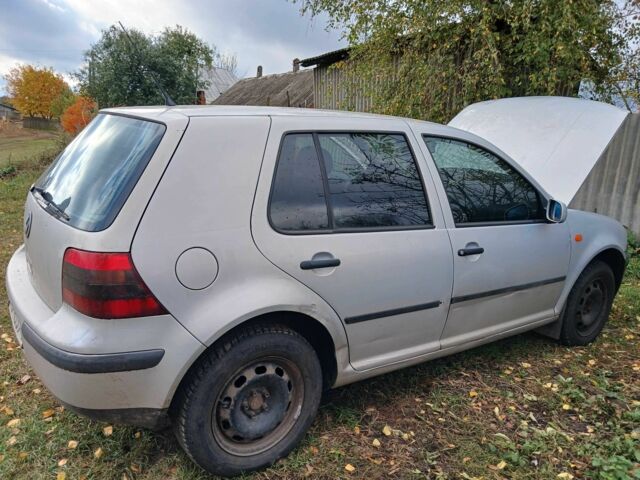 Синий Фольксваген Гольф, объемом двигателя 1.6 л и пробегом 420 тыс. км за 2500 $, фото 1 на Automoto.ua