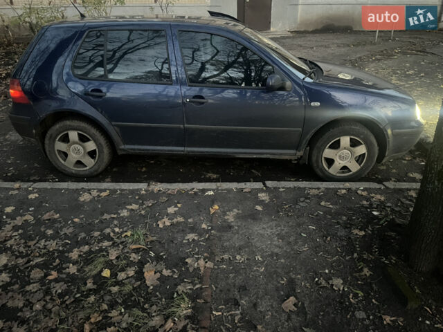 Синій Фольксваген Гольф, об'ємом двигуна 1.39 л та пробігом 289 тис. км за 3000 $, фото 1 на Automoto.ua