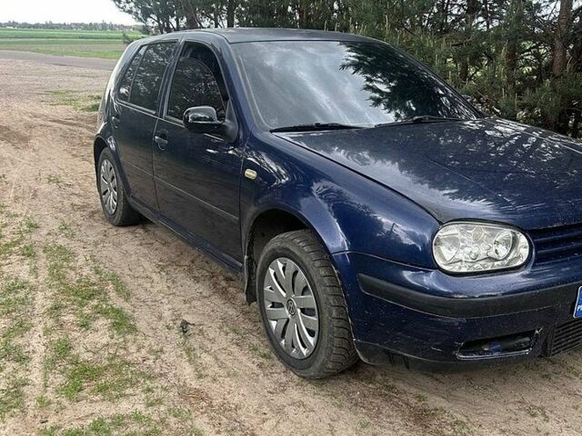 Синий Фольксваген Гольф, объемом двигателя 0 л и пробегом 350 тыс. км за 1800 $, фото 1 на Automoto.ua
